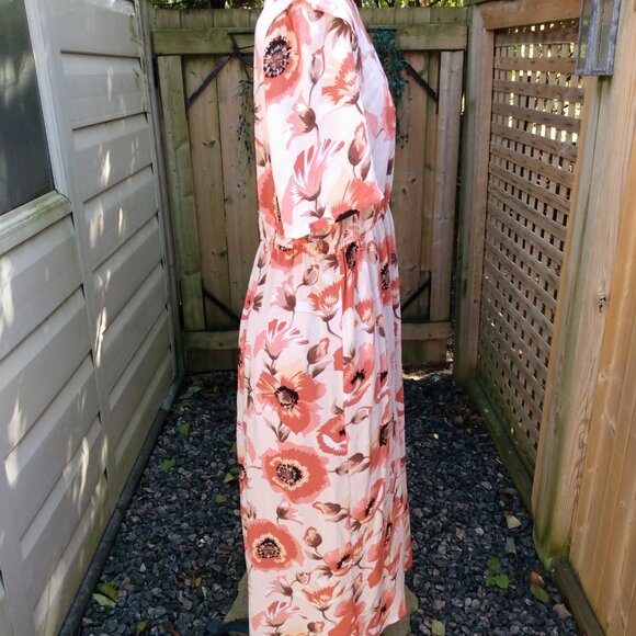 Amish Mennonite Cape Dress 42" Bust 32-38" Waist Rayon Peach Handmade Modest - Picture 3 of 8